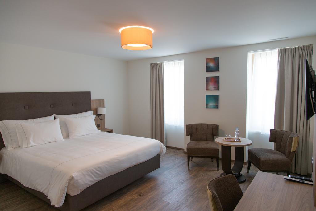 Auberge Le Relais Chavannes De Bogis מראה חיצוני תמונה